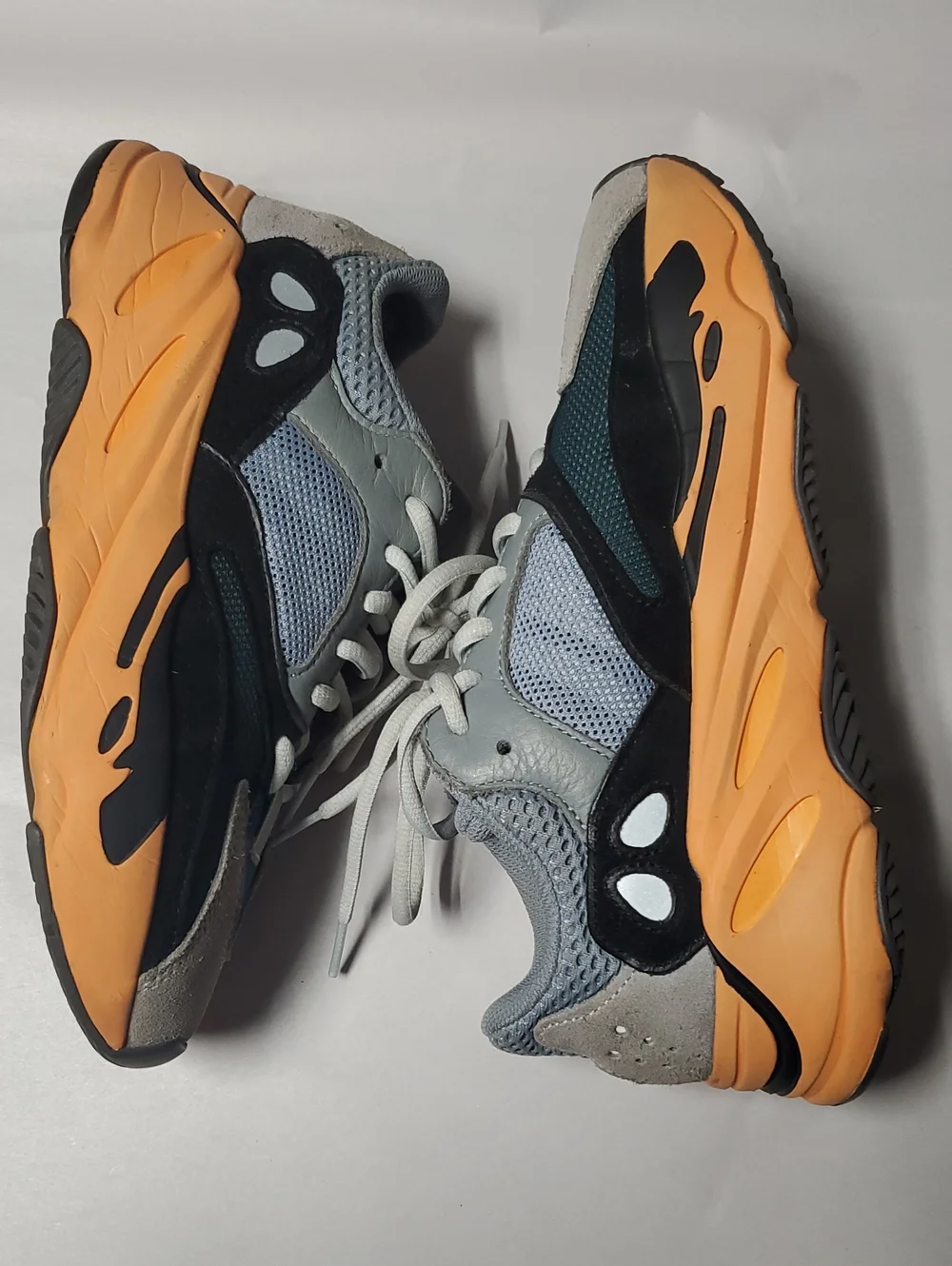 Adidas Yeezy Boost 700 Wash Orange Size 6.5 Mens Streetwear Athleisure GW0296